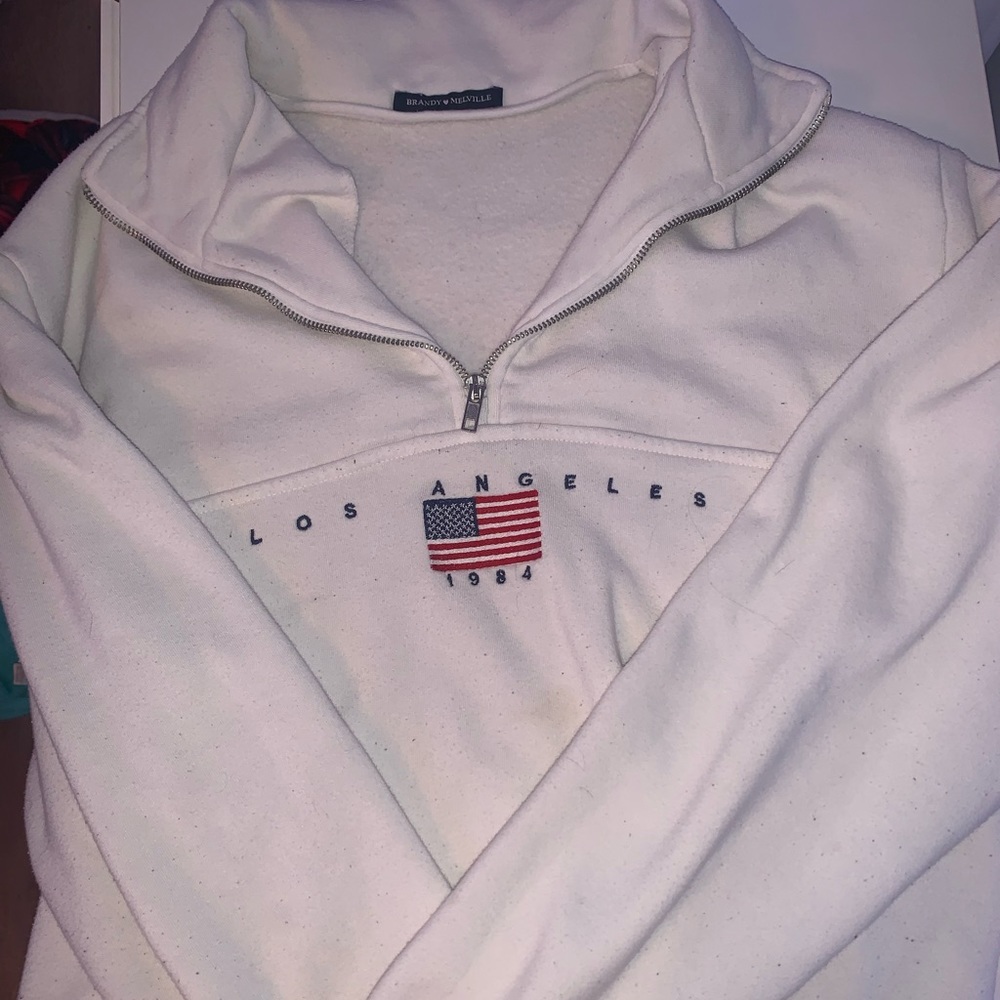 brandy melville quarter zip. size S/M.
